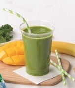 Smoothies banane mangue et citronnelle, choux kale